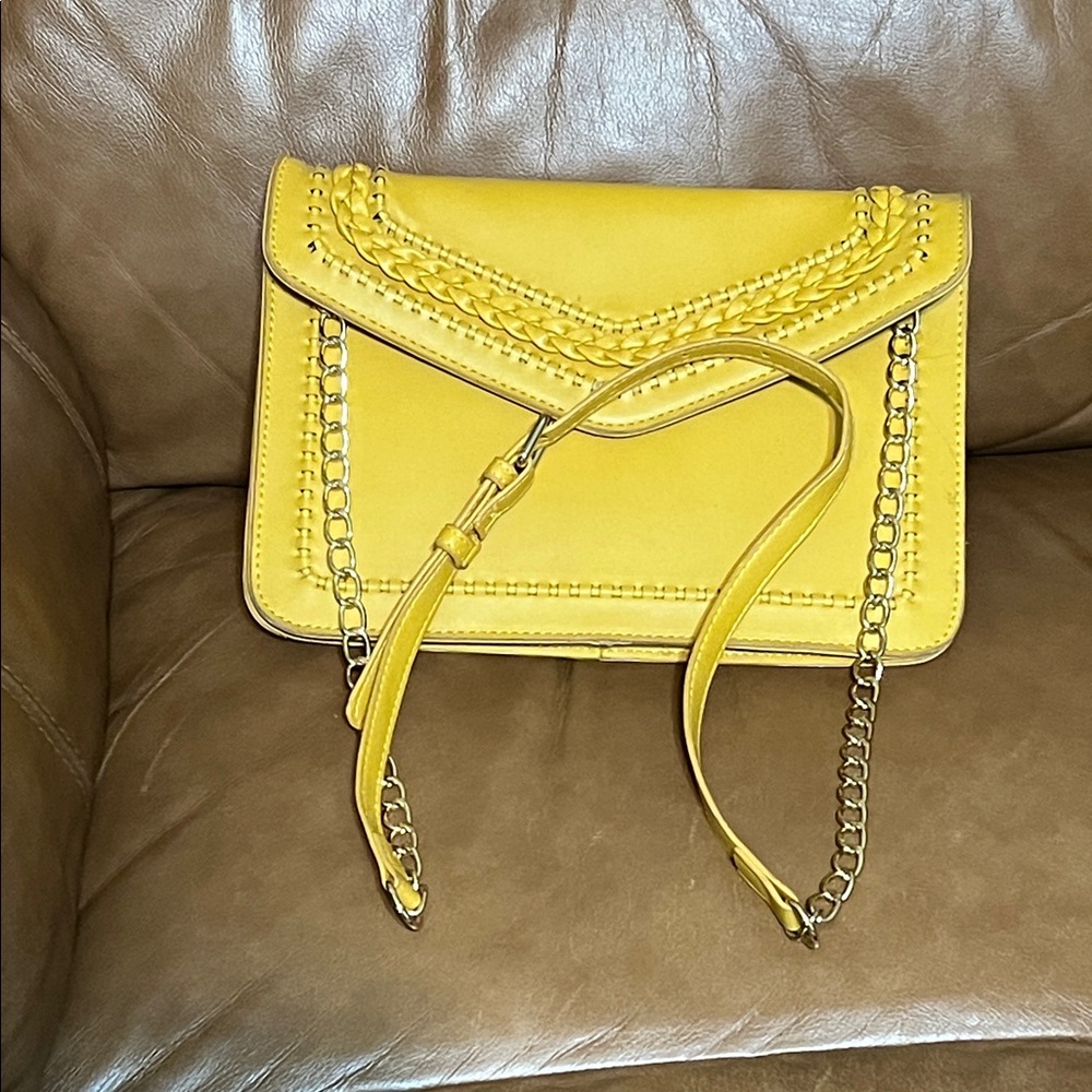 Yellow Chain Strap Women's Bag